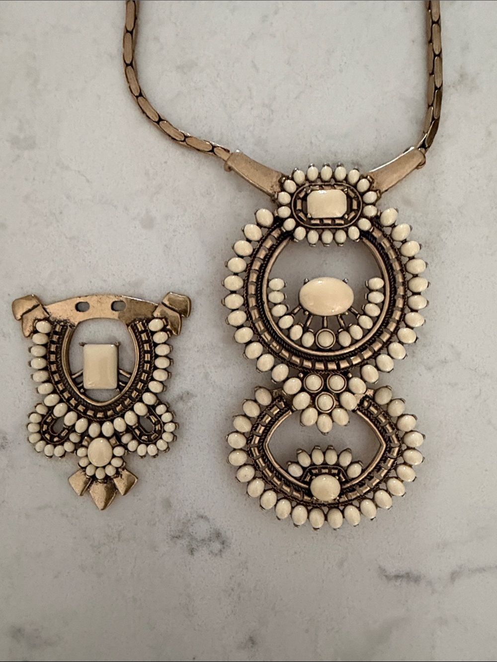 Stella and Dot Ivory Beaded Statement Necklace - 8 necklaces in 1! - Picture 11 of 13